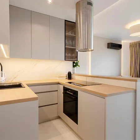 Sky Home- Pearl -manufaktura, Parking, Klimatyzacja, Dostep Na Kod Lägenhet *